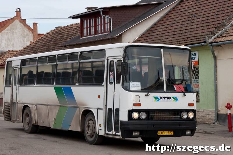 AEU-777 a régi esztergomi buszállomáson