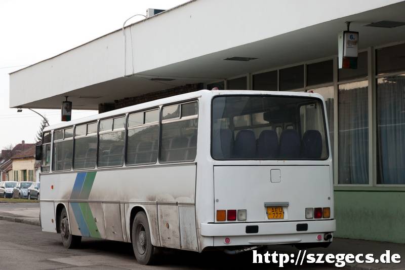 AEU-777 a régi esztergomi buszállomáson...